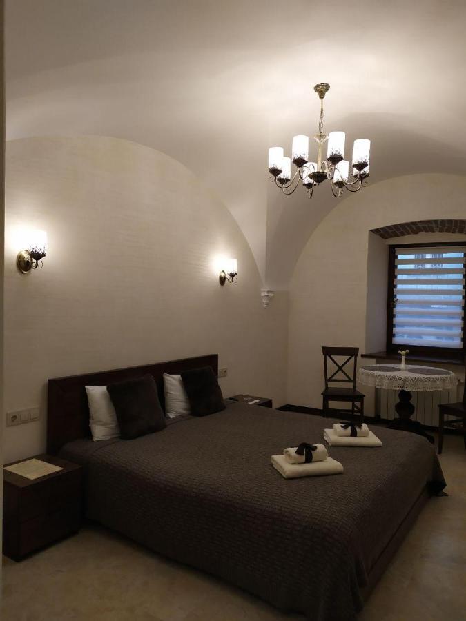 Rynok 25 Deluxe Lviv Center Apartamento Exterior foto